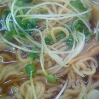 かいわれ醤油ラーメン